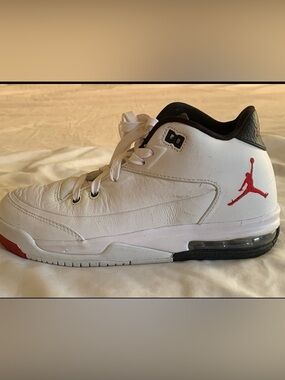 Air Jordan preowned Nike Kids' Flight Origin 3 Mid Top Sneaker 5 YOUTH